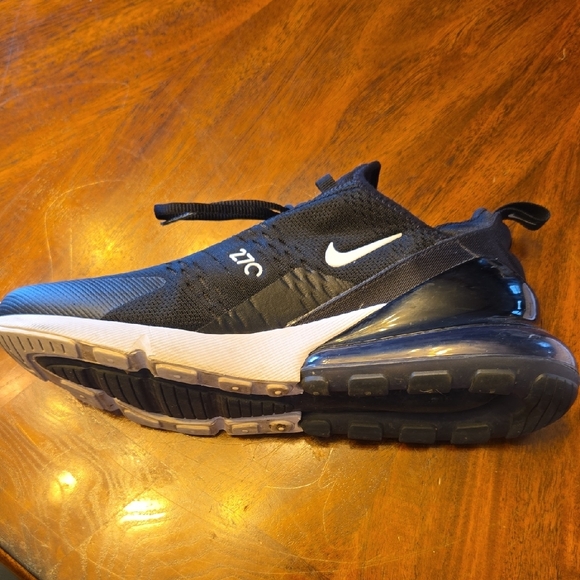 Nike Air Max 270 Black and White Sneakers Size 11 Used But Good Condition - Picture 8 of 10